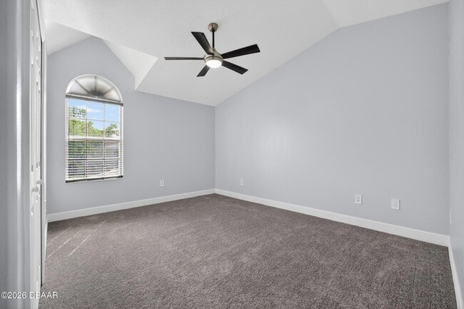 Building Photo - 42 Golf Villa Dr