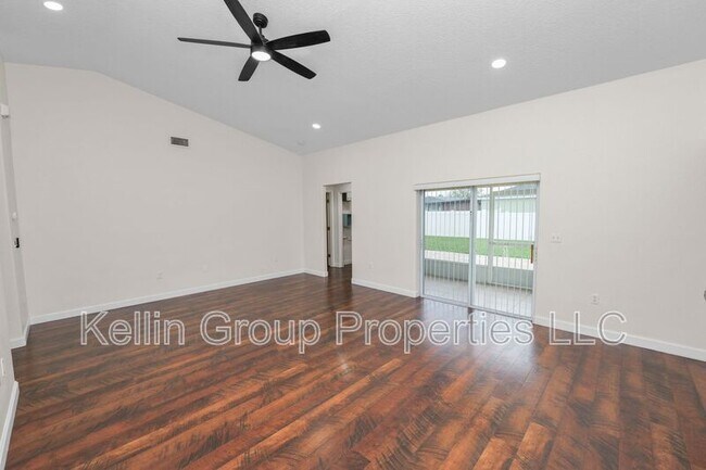 Building Photo - 3284 Sanoma Dr