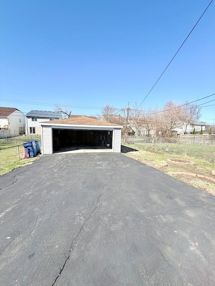 Building Photo - 2840 140th St