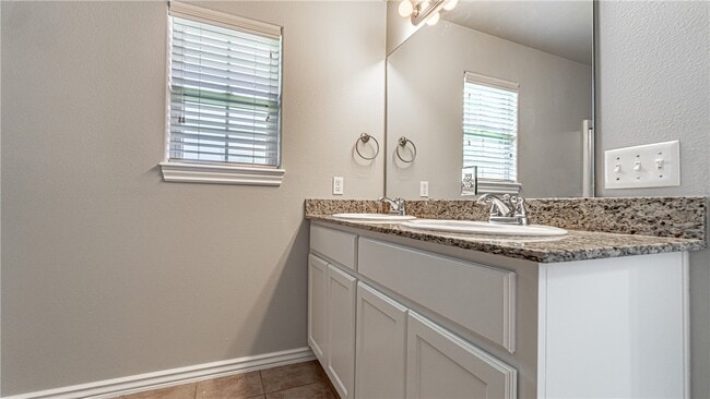 Building Photo - 261 Copper Oaks Dr