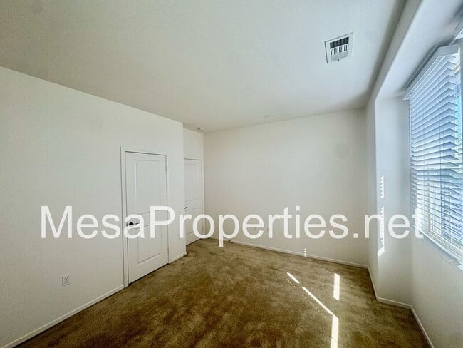 Building Photo - 3230 E Yountville Dr