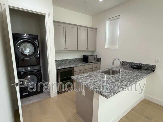 Primary Photo - 17306 Canutes Ct