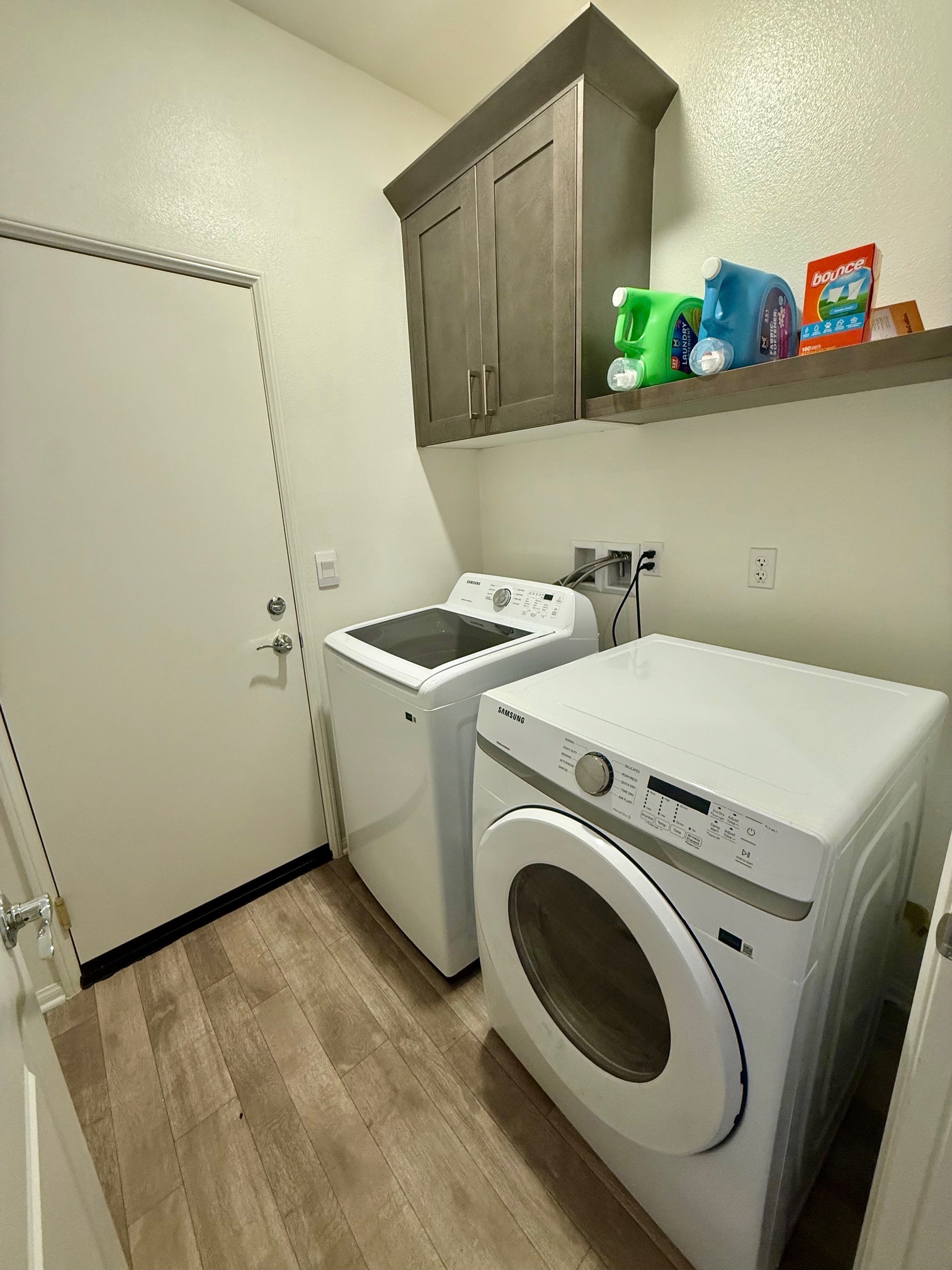 laundry room - 13895 Vantage St