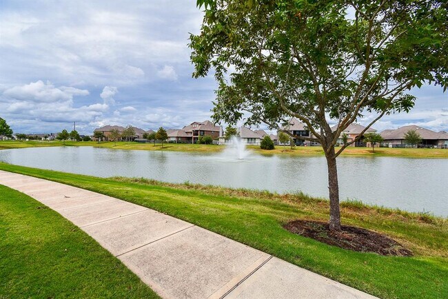 Building Photo - 4718 Mesquite Terrace Dr
