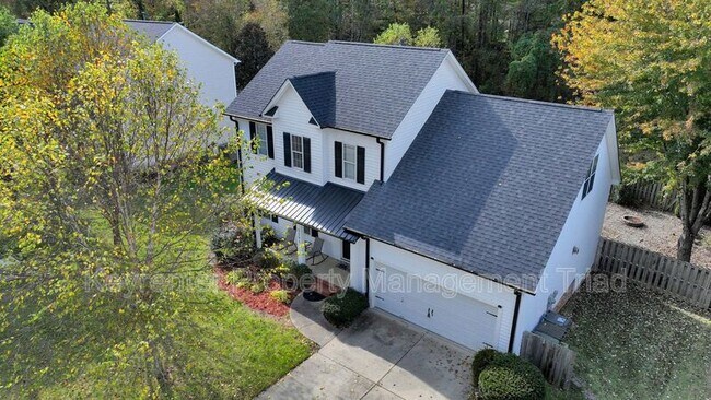 Building Photo - 3391 Valley Crossing Dr