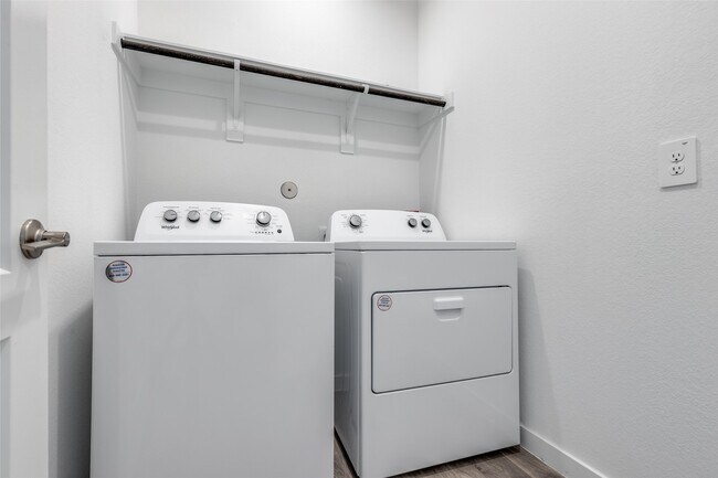 Building Photo - 14219 Black Cyn Ln