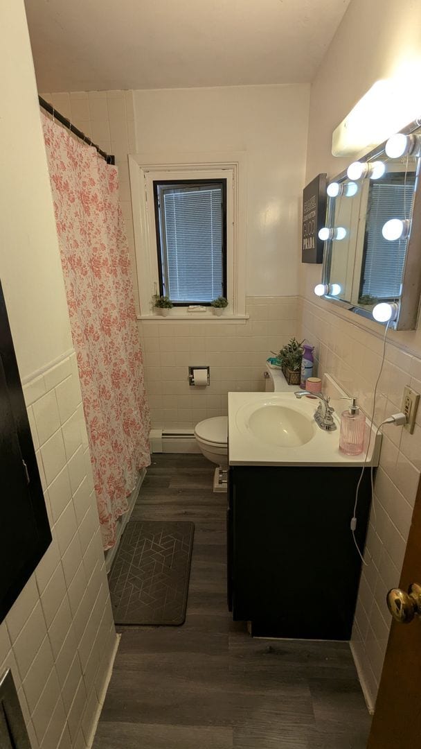 Building Photo - Welcome to this gem located in the heart o...