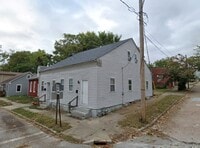 Building Photo - 402 N 1st St