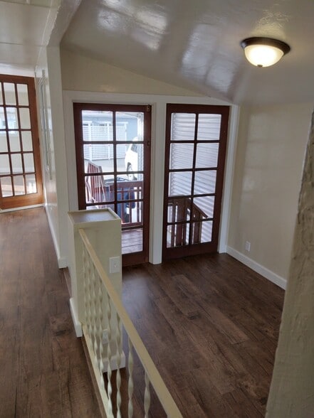 Building Photo - 3300 Portola Dr