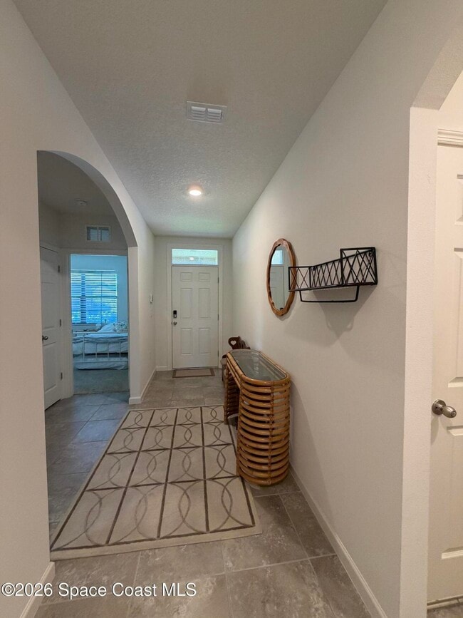 Building Photo - 764 Acadia Ct SE