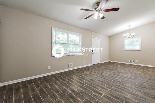 Building Photo - 3 Bedroom Pet-Friendly Home in decatur, GA...
