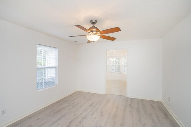 Building Photo - 517 Longleaf Ct