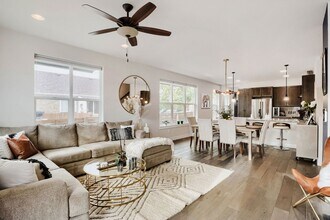 Building Photo - Bright & Inviting Home | Access to All