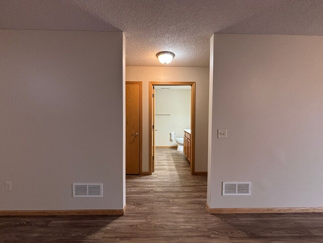 Building Photo - ALL NEW INTERIOR - 2 Bedroom Town Home