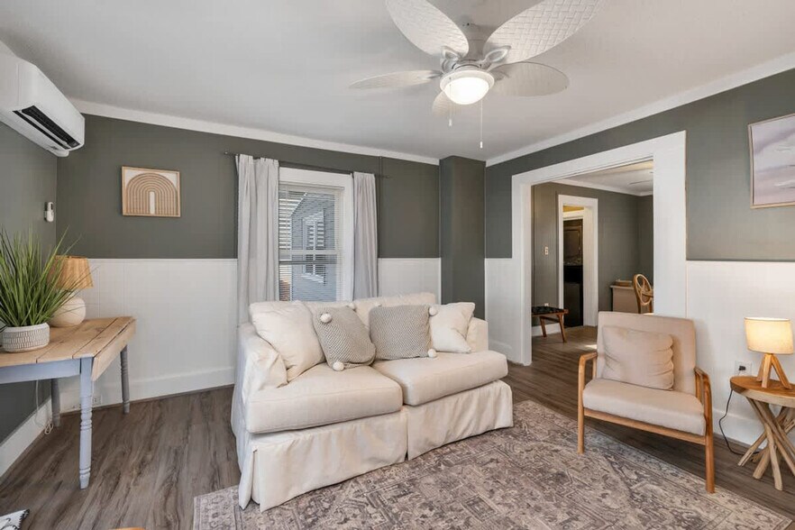 Building Photo - 9 Cole St