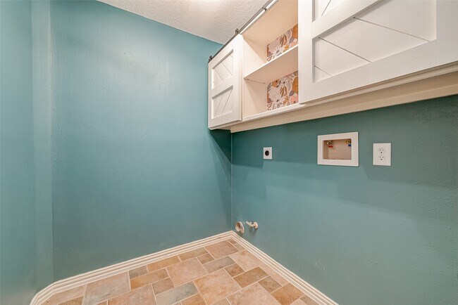 Building Photo - 7214 Glenwick Ct