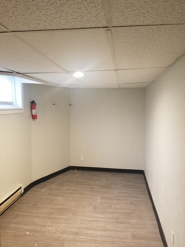 Play room - 1507 E 22nd St