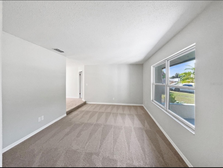 Building Photo - 831 Haulover Dr