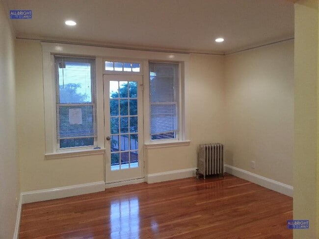 Building Photo - 2039 Commonwealth Ave