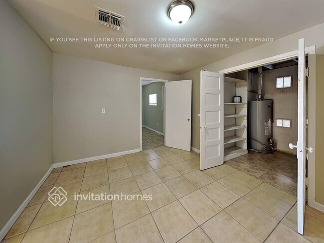 Building Photo - 8222 N 30th Dr