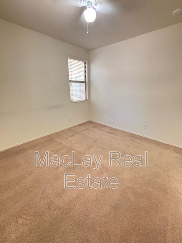 Building Photo - 4230 S Mariposa Dr