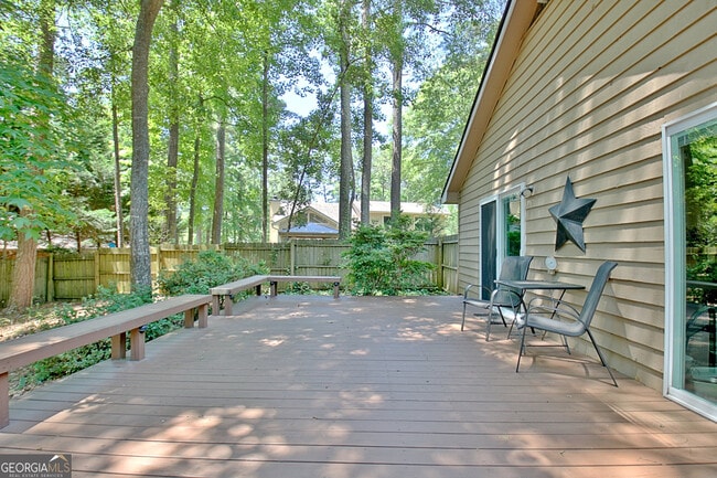 Building Photo - 102 Brookwood Path