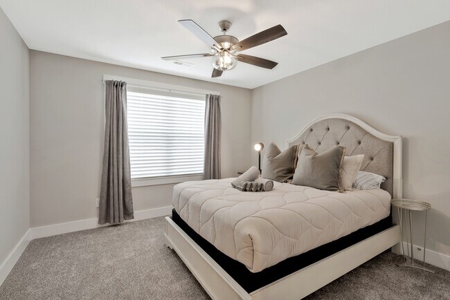 Building Photo - Unit #31 (166 Sango Rd)
