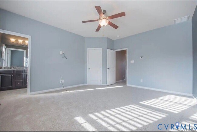 Building Photo - 11335 Sadler Walk Ln