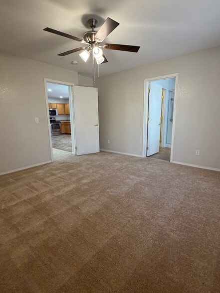 Building Photo - 11402 W Hutton Dr