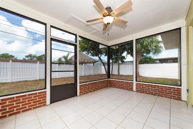 Building Photo - 1040 Britton St