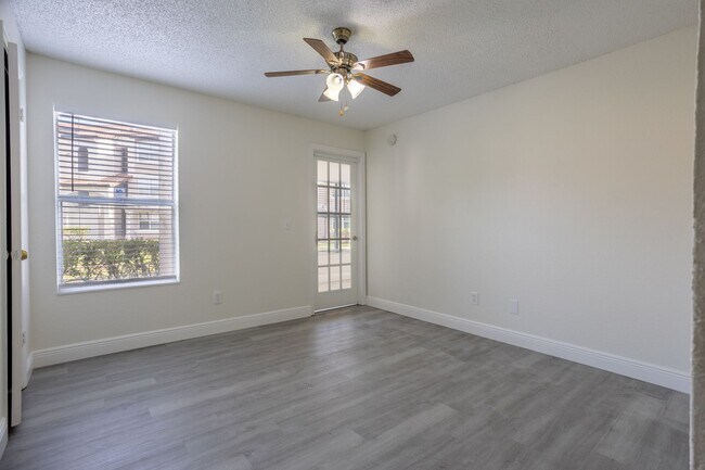 Building Photo - 5156 Conroy Rd