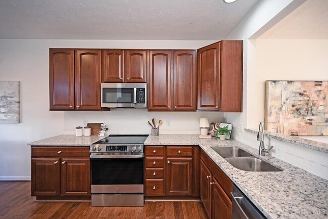 Building Photo - 7135 Thorndale Ln