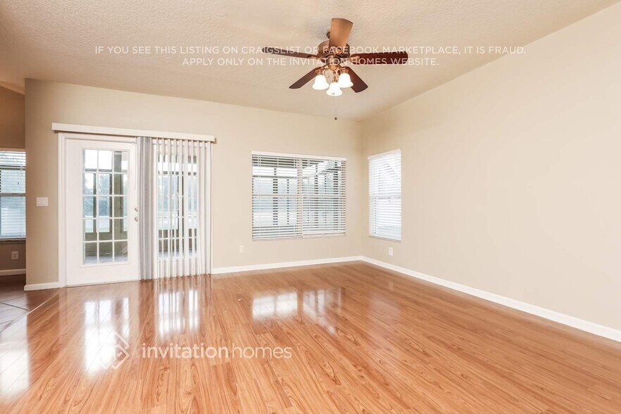 Building Photo - 13659 Hawk Lake Dr