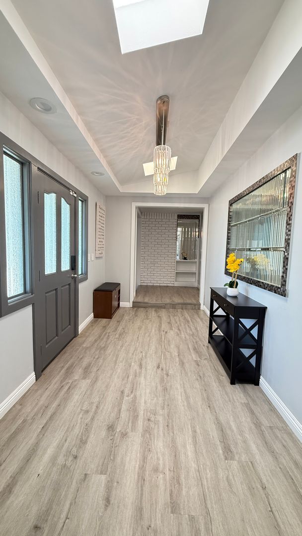 Building Photo - Furnished Ranch-Style Home in a Quiet, Pri...
