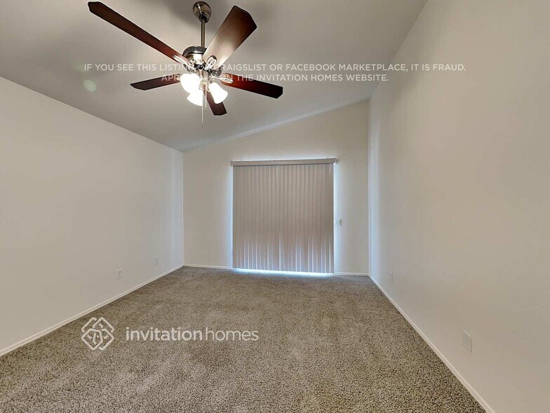 Building Photo - 1003 N Alvaro