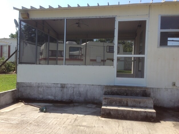 Clubhouse - Treasure Isle Waterfront Mobile/RV Park