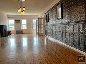 Building Photo - 575 Union St