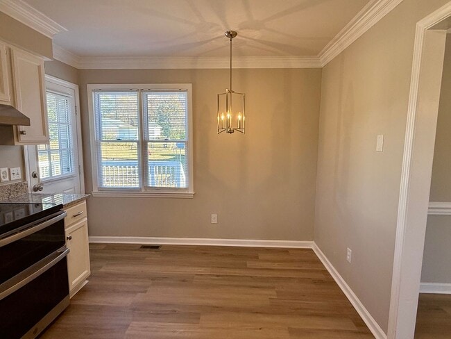 Building Photo - Three bedroom, 2 bath house in Elon