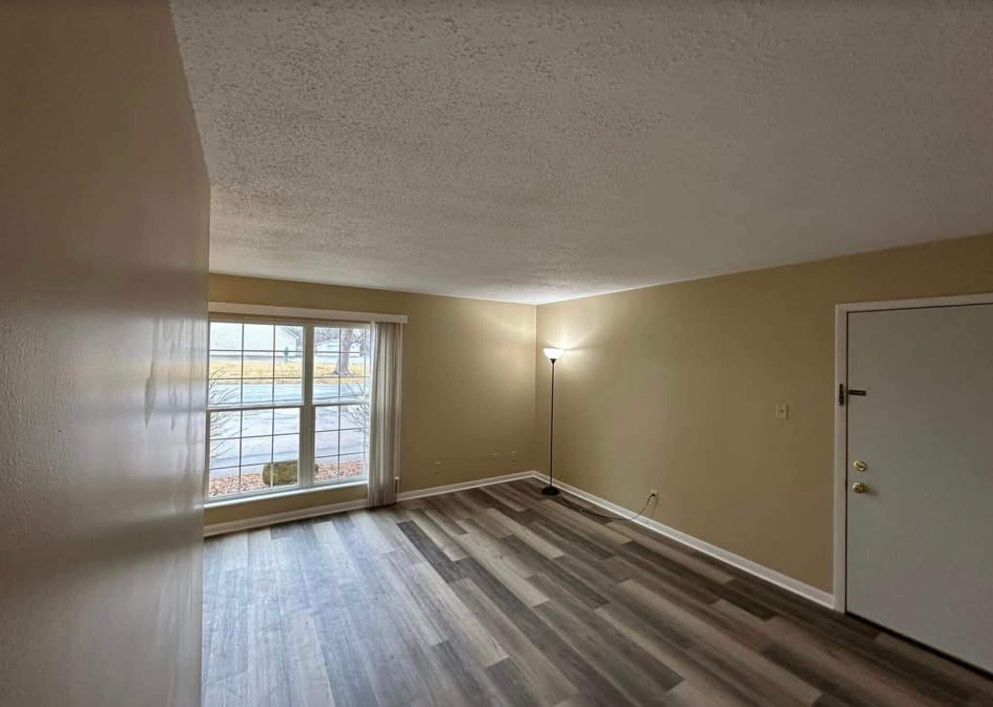 Living Room - 1209 W Mack Ave