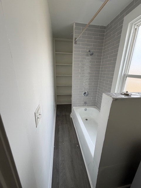 Building Photo - 41 S Oakley Ave