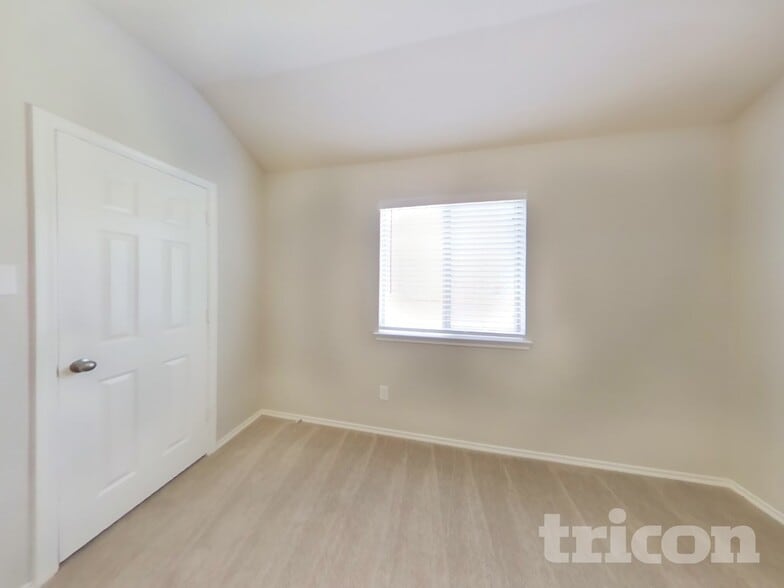 Building Photo - 8621 Sagebrush Trail