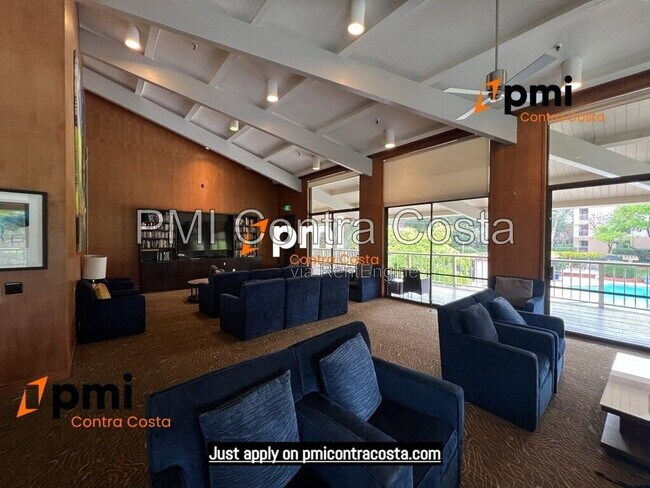 Building Photo - 460 N Civic Dr