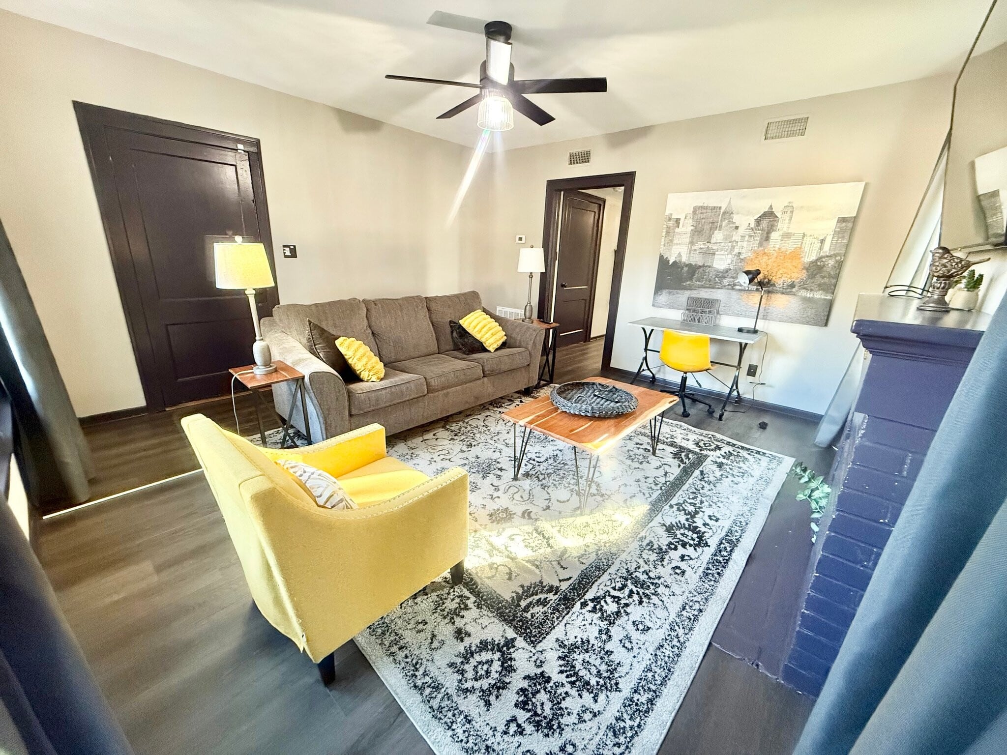 Building Photo - 524 S Fannin Ave