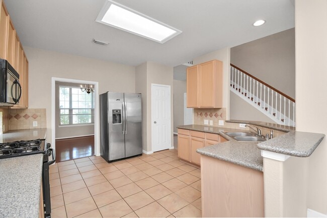 Building Photo - 8810 Sunforest Ln