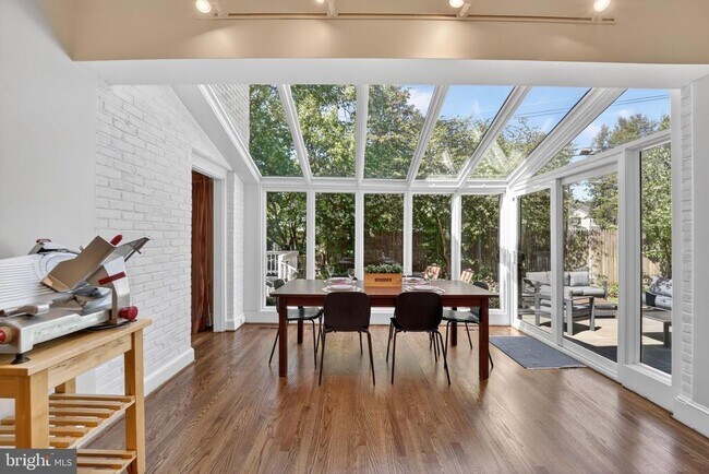 Building Photo - 5115 Cape Cod Ct