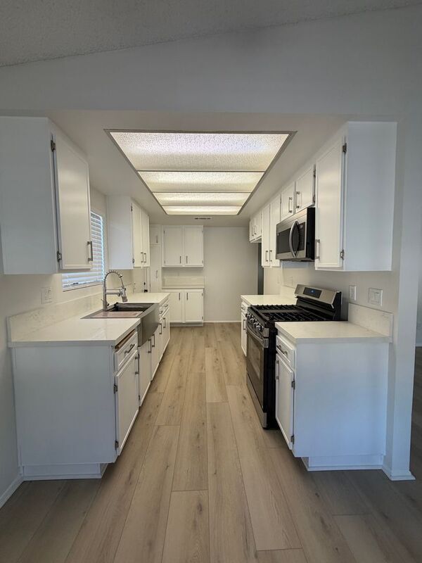 Building Photo - 28244 Encanto Dr
