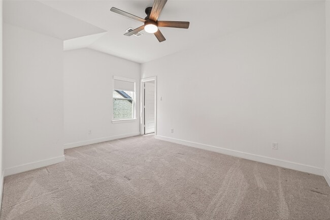 Building Photo - 26307 Aurora Vly Wy