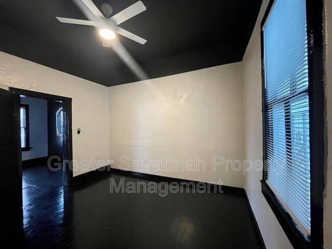 Building Photo - 2221 Harden St