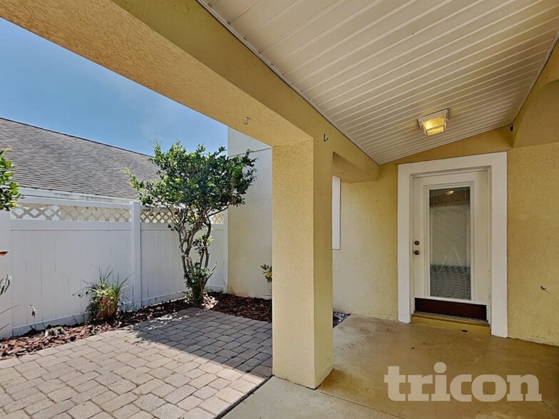 Building Photo - 33314 Portal Dr