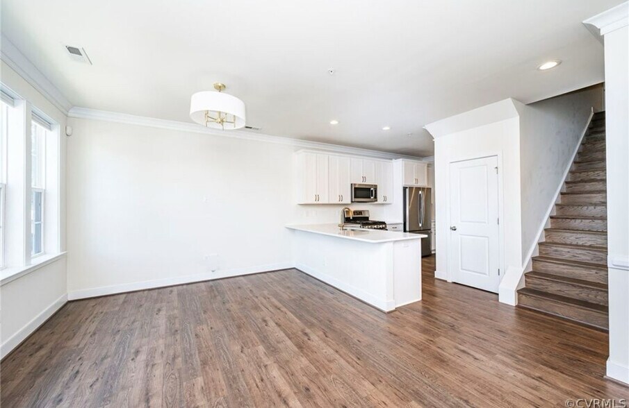 Living room - 2008 Libbie Lake West St